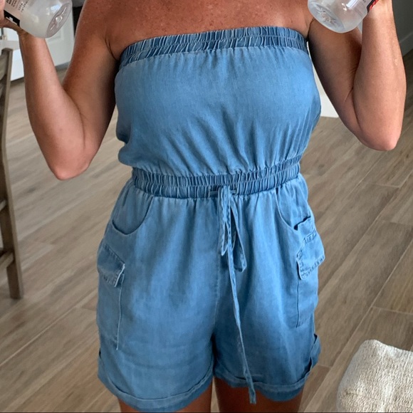 Le Lis Pants - LE LIS denim/chambray short strapless romper, M